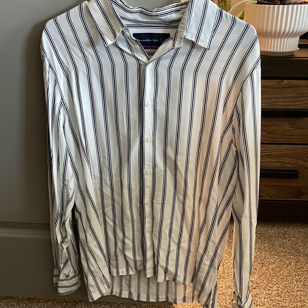 Abercrombie and fitch women’s S